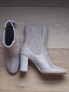 H&M | NWT Faux Suede Tan Ankle Boots